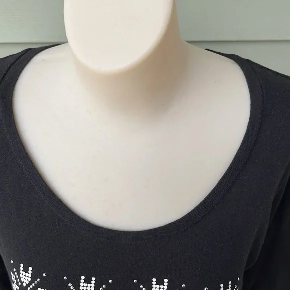 EUC Victoria’s Secret black pajamas with sequence - Picture 3 of 13